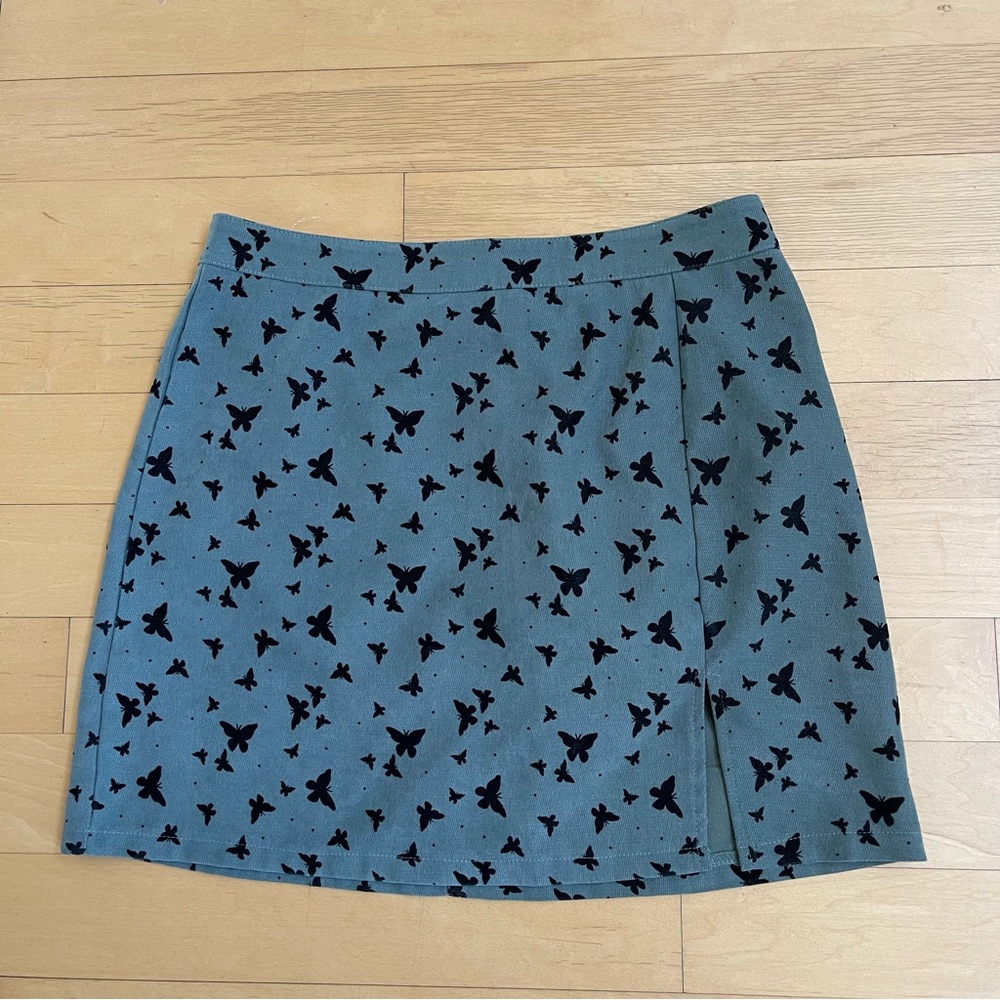 Shein Velvet Butterfly Miniskirt - Size LARGE 8/10